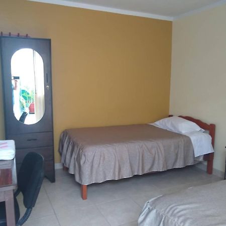 Hospedaje Golden Inn كامانا المظهر الخارجي الصورة